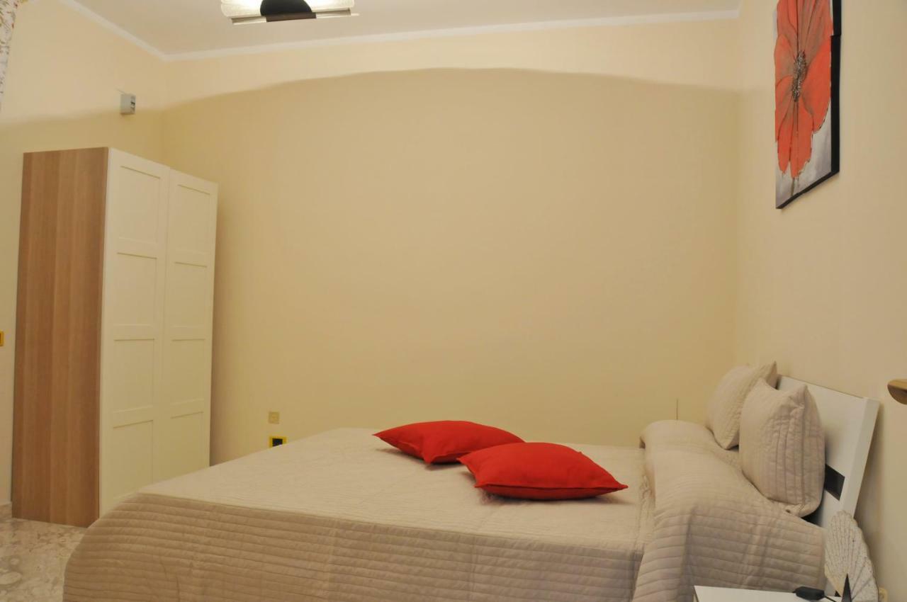 Paestum Rosae Bed & Breakfast Ngoại thất bức ảnh