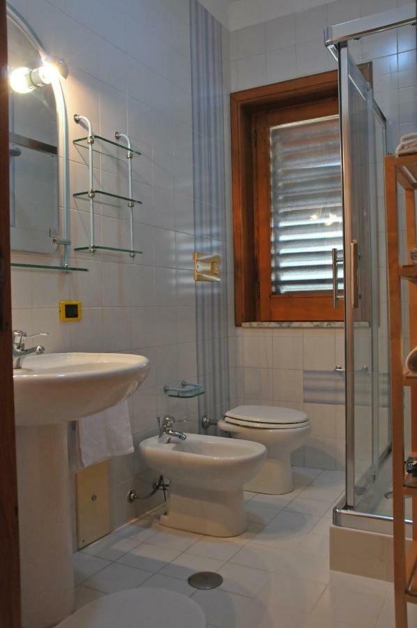Paestum Rosae Bed & Breakfast Ngoại thất bức ảnh