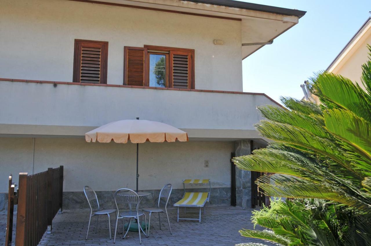 Paestum Rosae Bed & Breakfast Ngoại thất bức ảnh