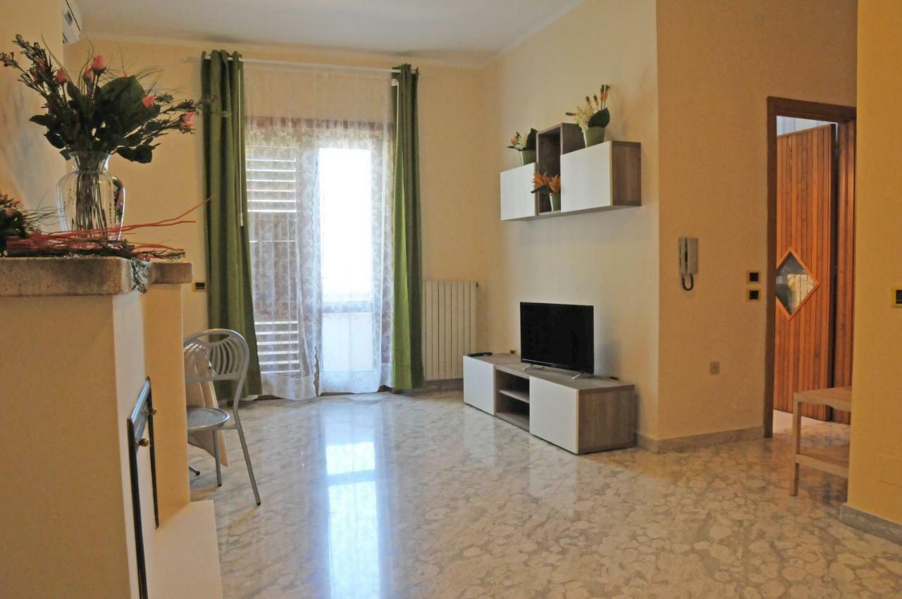 Paestum Rosae Bed & Breakfast Ngoại thất bức ảnh